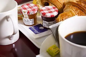 Ibis Styles Le Mans Sud 멀산느