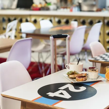 Ibis Styles Le Mans Sud 호텔