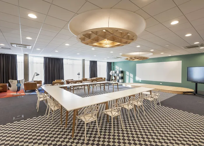 מלון Ibis Styles Le Mans Sud 3*